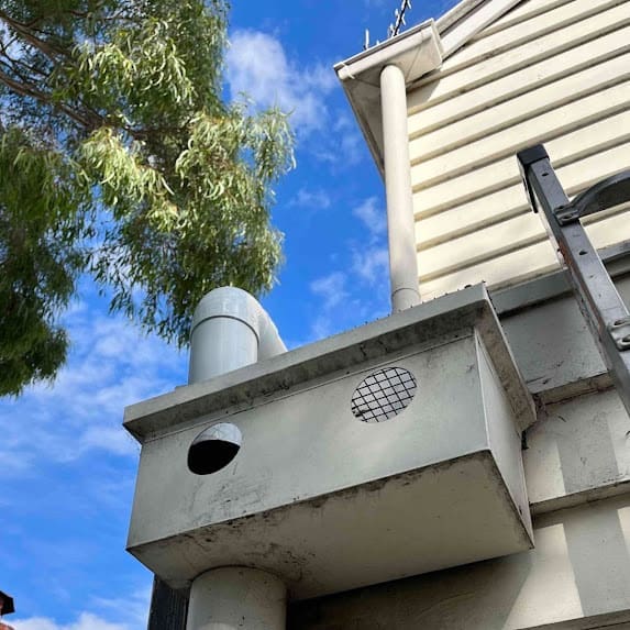What Do Those Holes On a Rainhead Do?